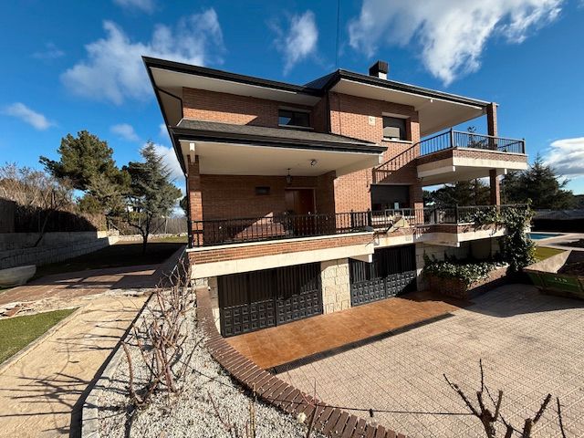 Casa o xalet en venda a Avenida de las Flores, 14, Mojadillas - Parque de las Infantas - El Paraiso