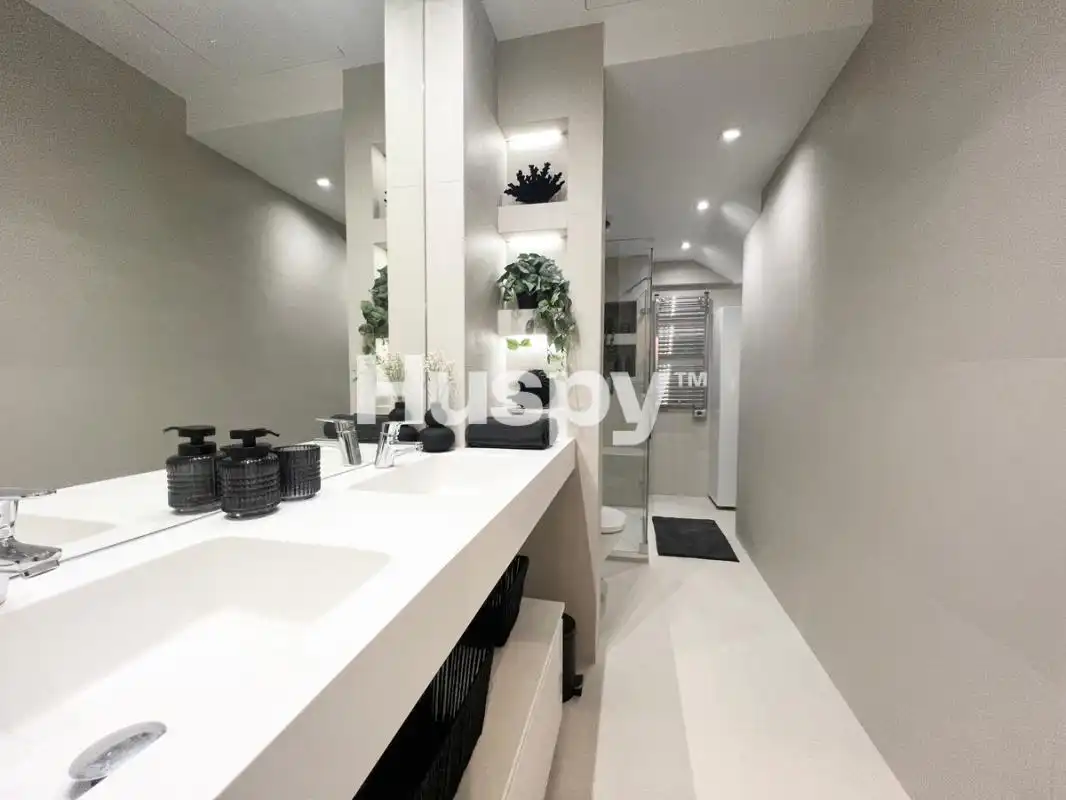 Bathroom of Ground floor for sale in Chamberí