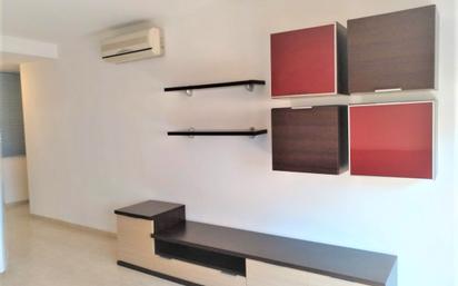 Sala d'estar de Apartament en venda en  Lleida Capital amb Aire condicionat, Calefacció i Moblat