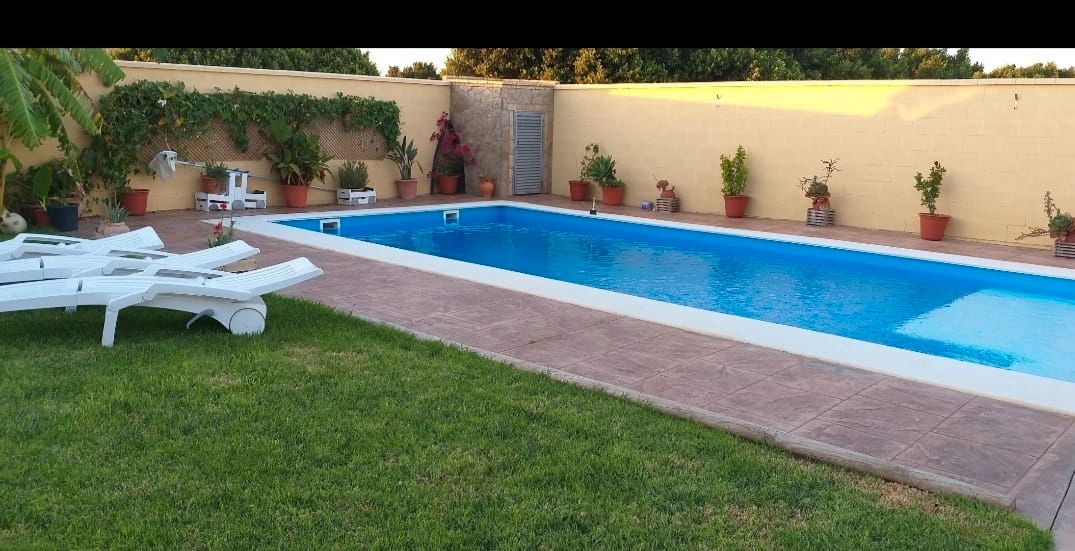 Piscina de Casa o xalet de lloguer en Sanlúcar de Barrameda amb Aire condicionat, Calefacció i Jardí privat