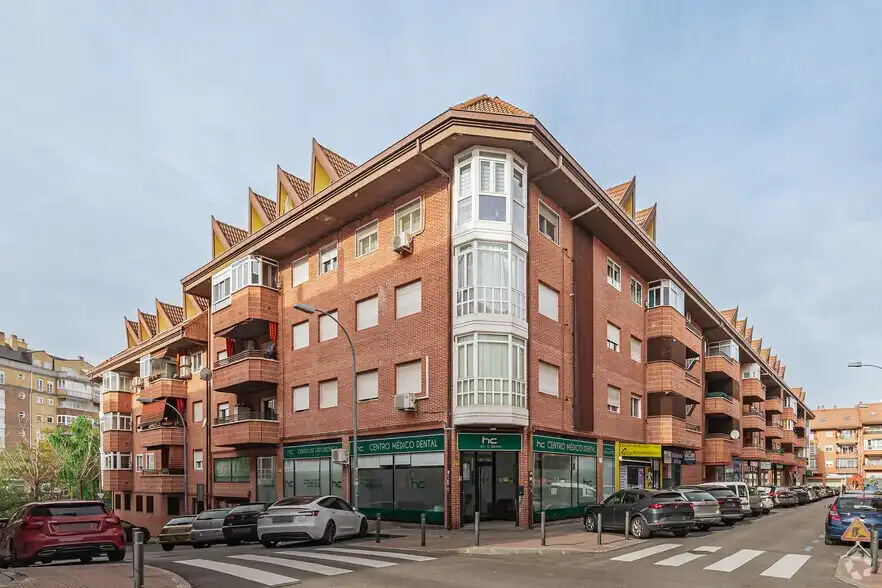 Bajo con piscina en venta en Calle Paseo del Río Guadarrama