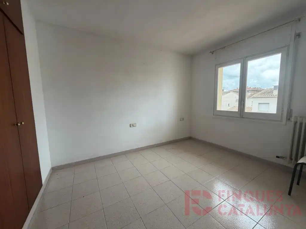 Bedroom of Houses for sale in Girona