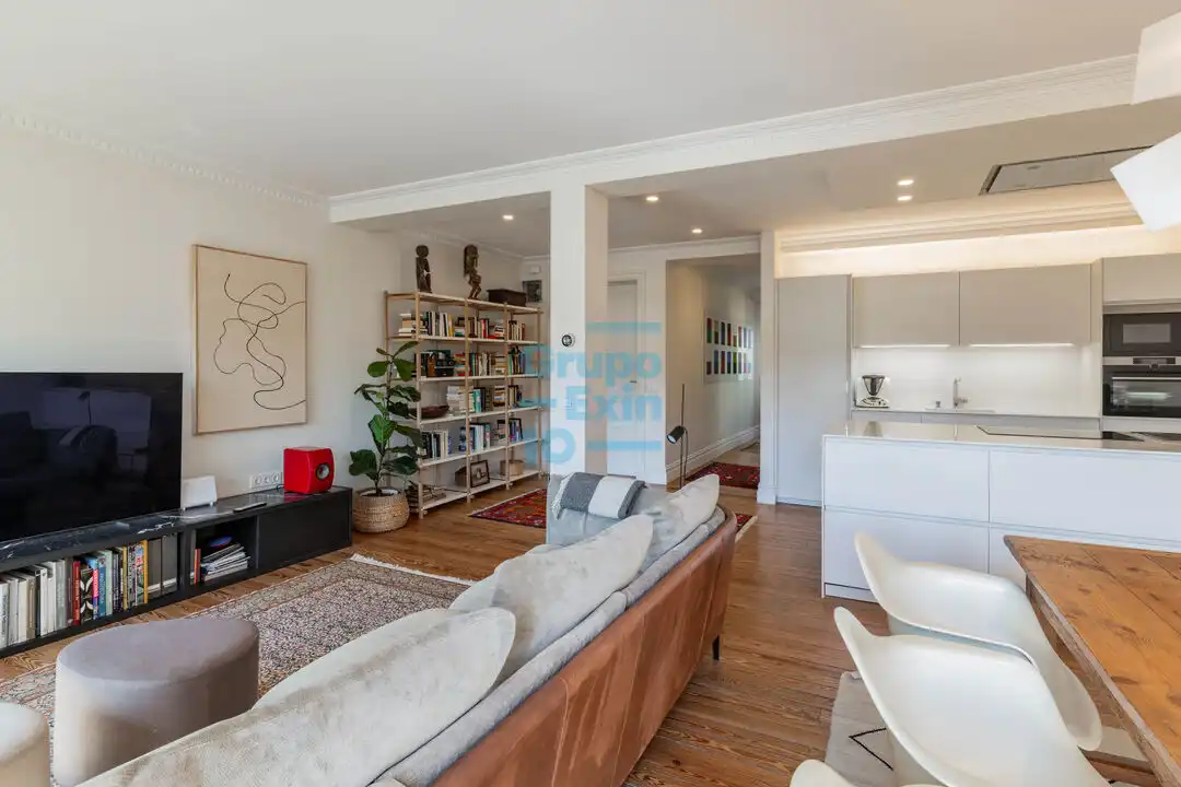 Sala de estar de Piso en venta en Donostia - San Sebastián  con Aire acondicionado, Calefacción y Balcón