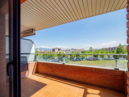 Terrace of Flat for sale in Vic  with Heating