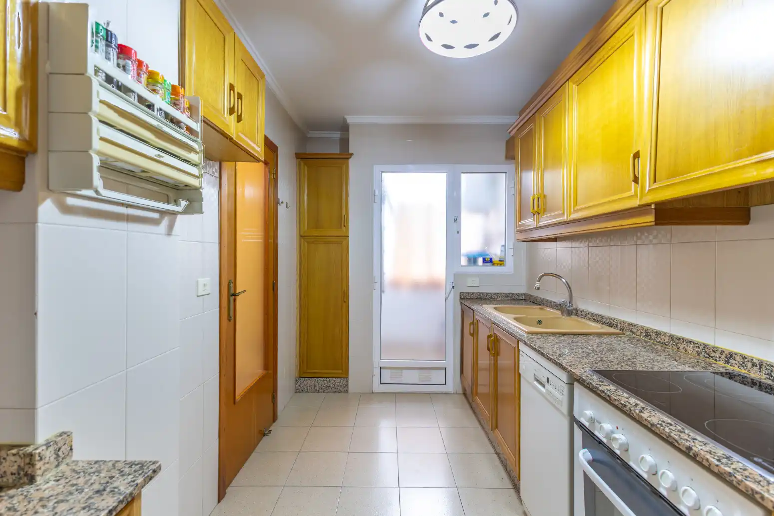 Cocina de Piso en venta en Sagunto / Sagunt con Aire acondicionado, Amueblado y Balcón