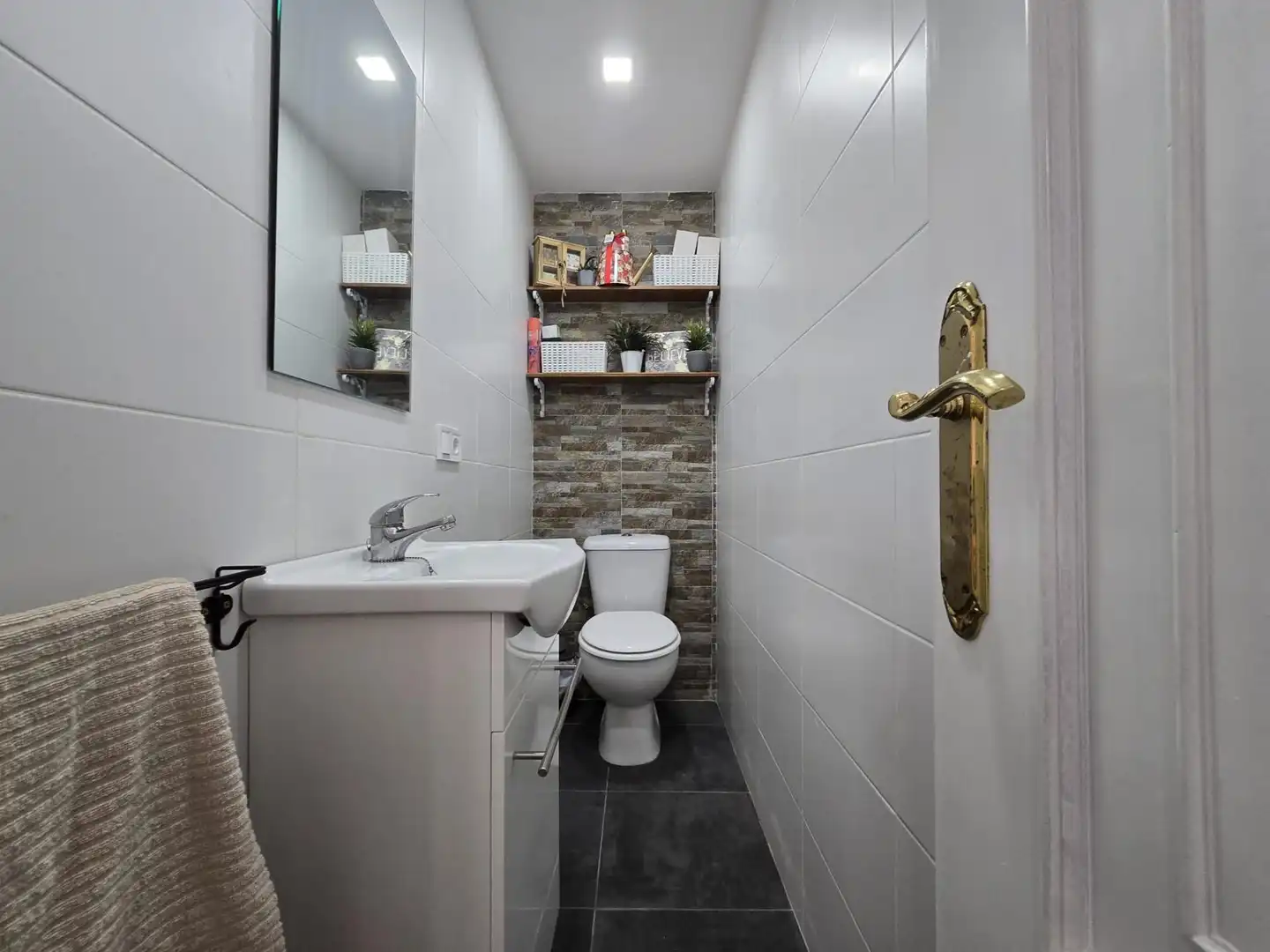 Bathroom of Houses for sale in Llucmajor  with Air Conditioner, Private garden and Storage room