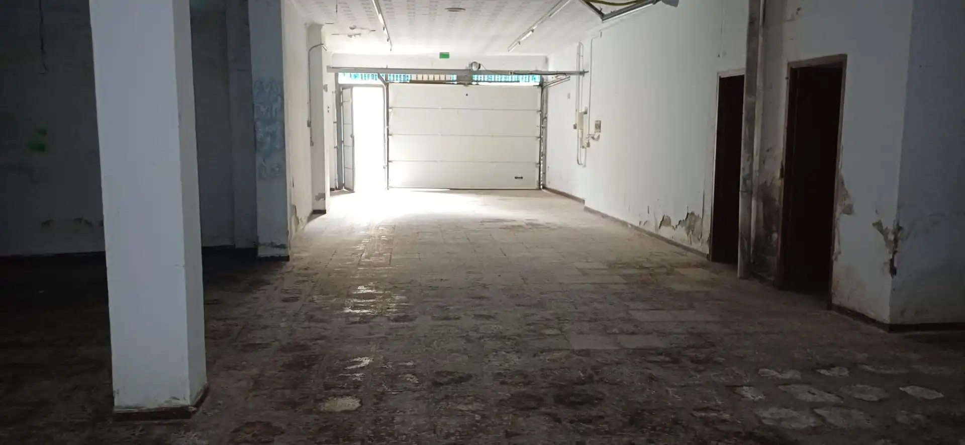 Local comercial en venda a Calle LUZON 174, imagen 11
