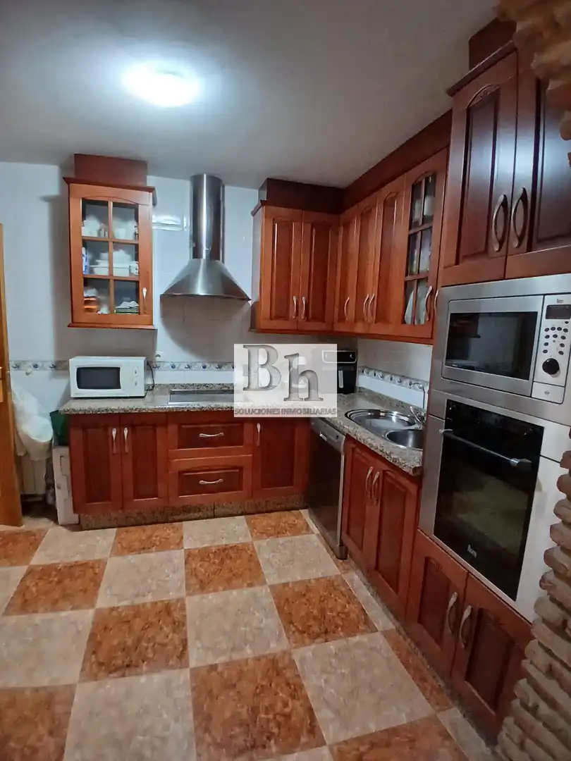 Kitchen of Houses for sale in Málaga  with Air Conditioner, Terrace and Balcony