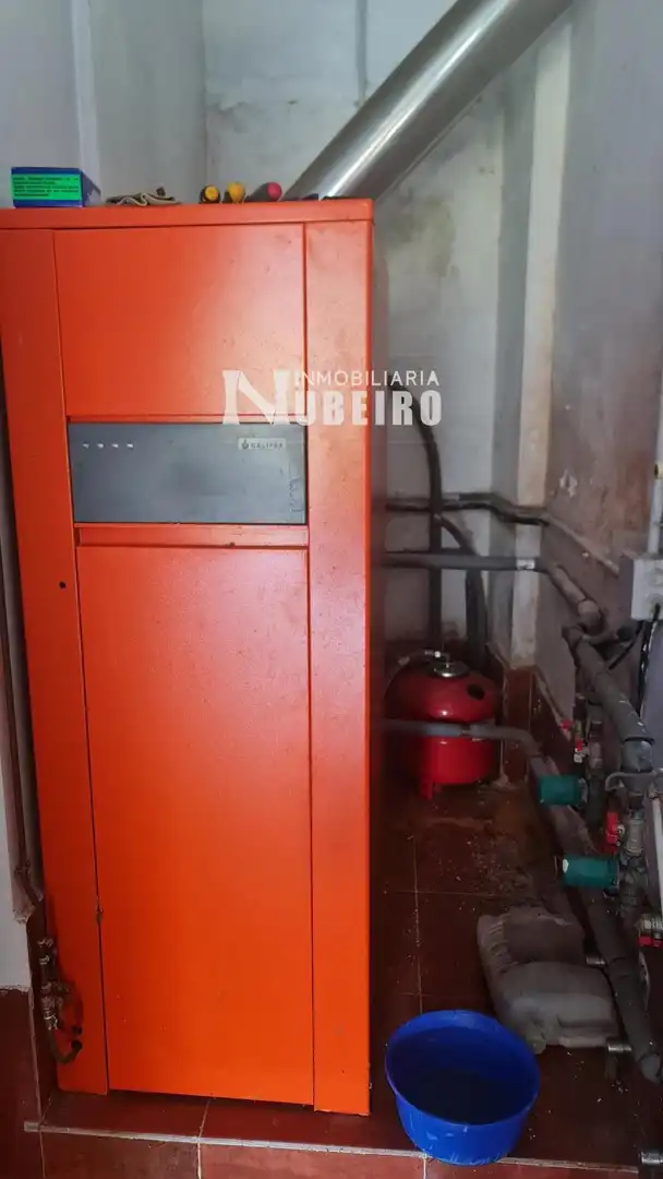 Casa o xalet en venda en Lugo amb Calefacció i Moblat