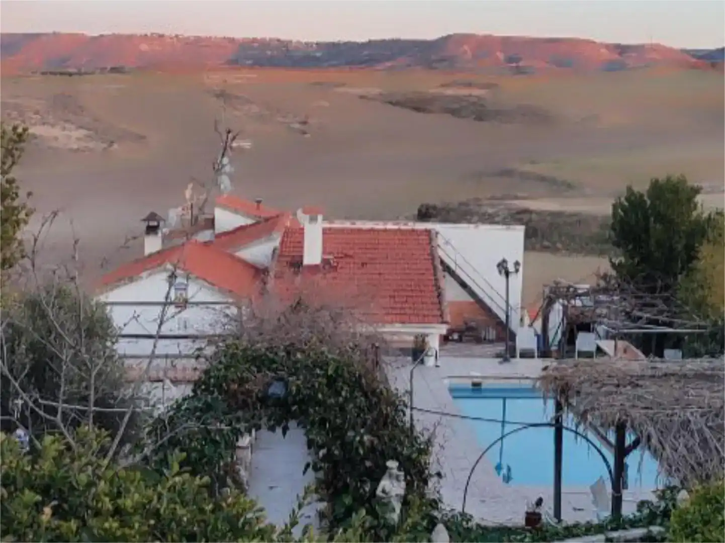 Vista exterior de Casa o chalet en venta en Hita con Jardín privado, Piscina y Amueblado