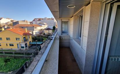 Exterior view of Flat for sale in Pontevedra Capital   with Terrace and Balcony