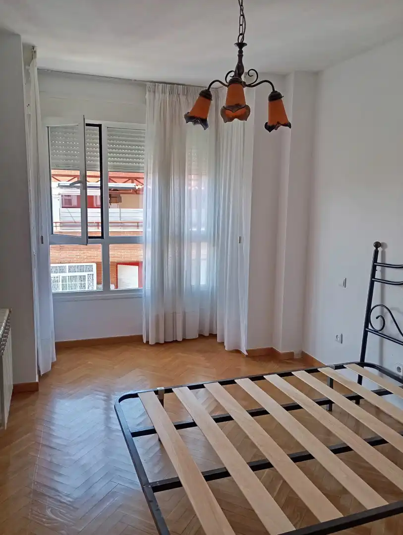 Dormitori de Pis de lloguer en Alcorcón amb Aire condicionat, Calefacció i Parquet