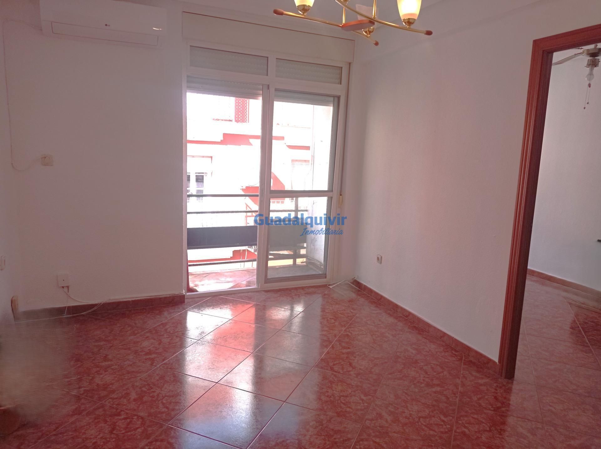 Bedroom of Flat for sale in  Sevilla Capital  with Air Conditioner, Terrace and Storage room