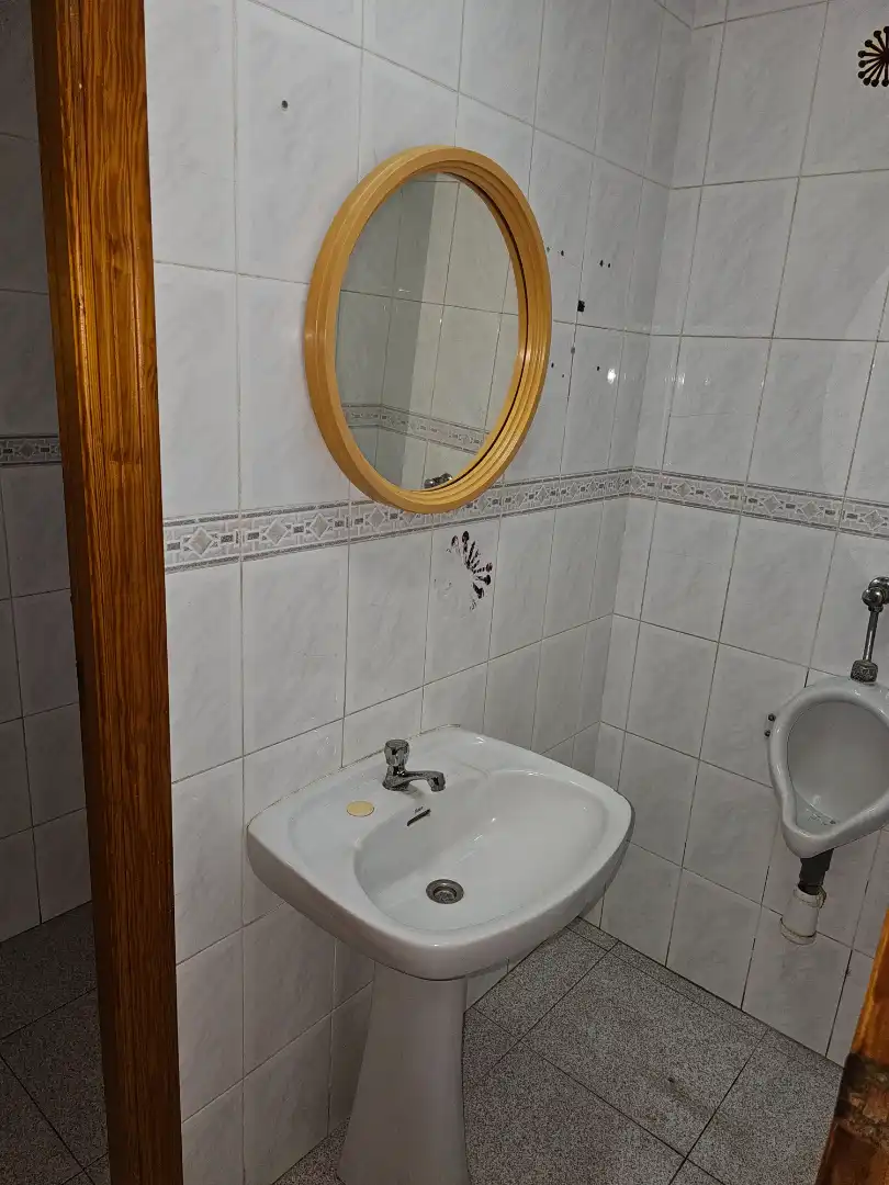 Bathroom of Commercial properties for rent in Albalat de la Ribera  with Air Conditioner, Heating and Terrace
