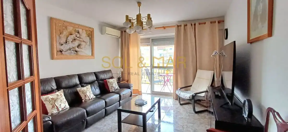 Sala de estar de Piso en venta en Torremolinos con Aire acondicionado, Calefacción y Terraza
