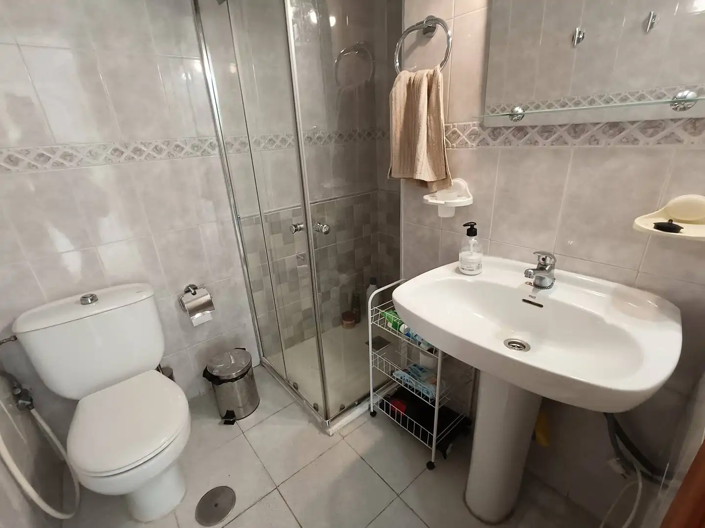 Baño de Apartamento de alquiler en San Bartolomé de Tirajana con Aire acondicionado, Amueblado y Balcón
