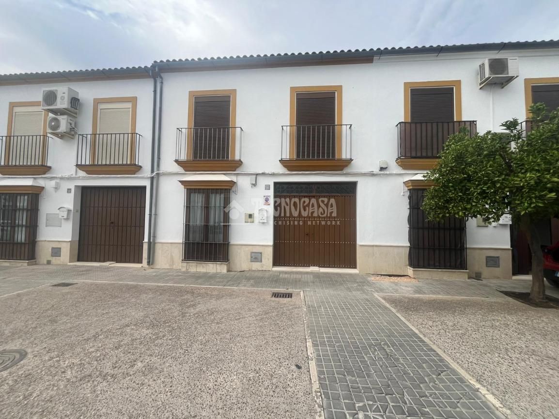 Exterior view of Flat for sale in Osuna  with Air Conditioner and Balcony