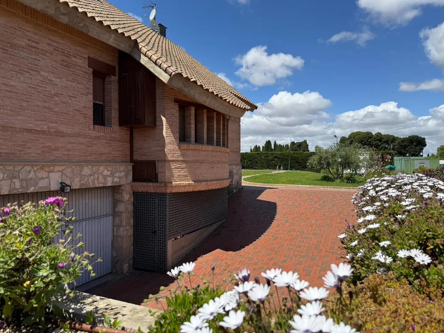 Außenansicht von Haus oder Chalet zum Verkauf in Zaragoza