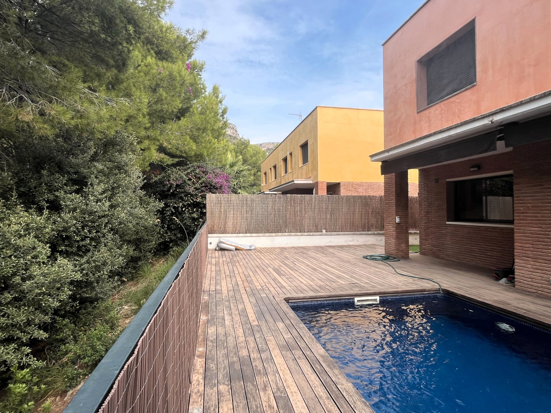 Swimming pool of Single-family semi-detached for sale in Castelldefels  with Air Conditioner, Heating and Private garden