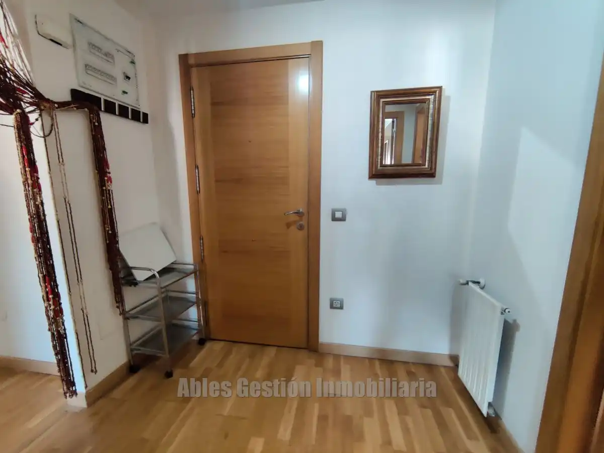 Piso de alquiler en Oviedo  con Calefacción y Terraza
