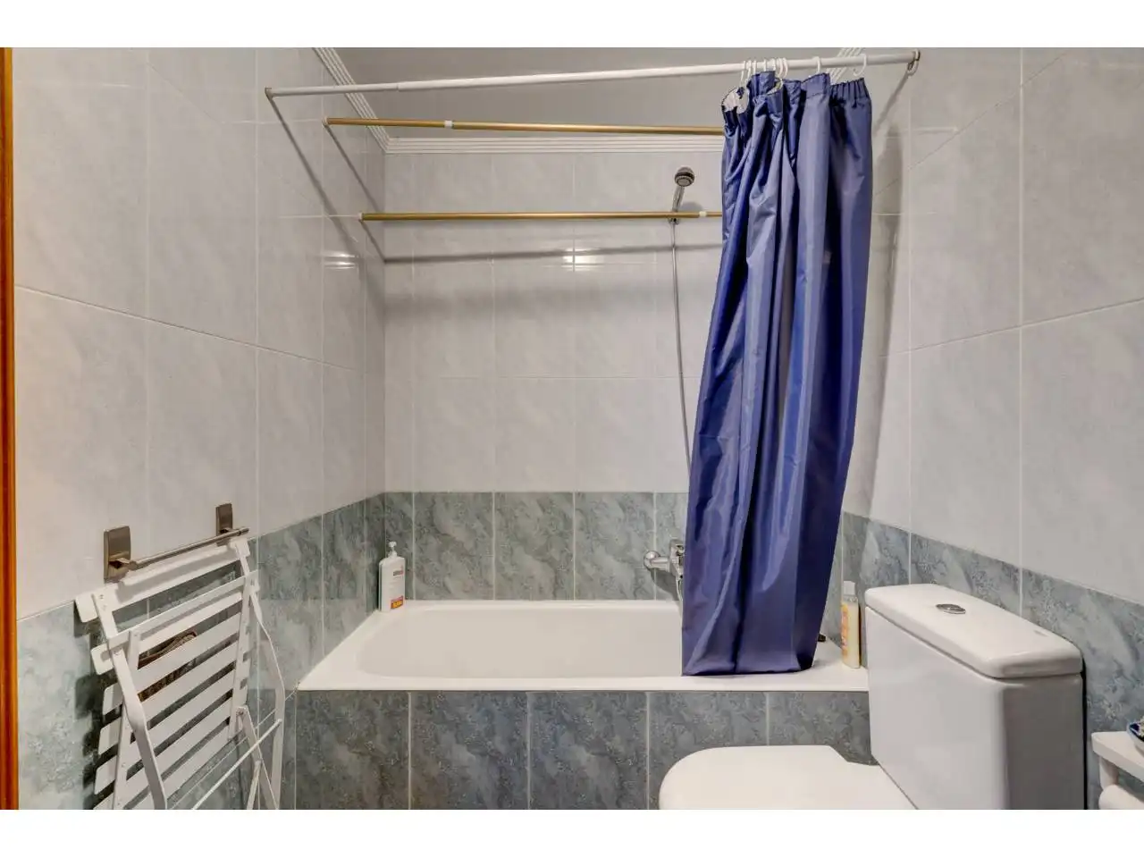 Bathroom of Flat for sale in Donostia - San Sebastián   with Heating, Private garden and Terrace