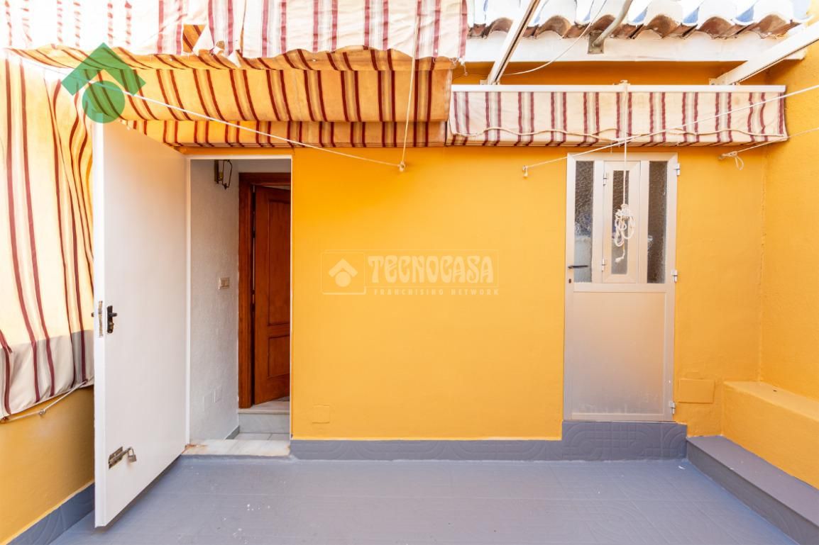 Exterior view of Single-family semi-detached for sale in Almuñécar