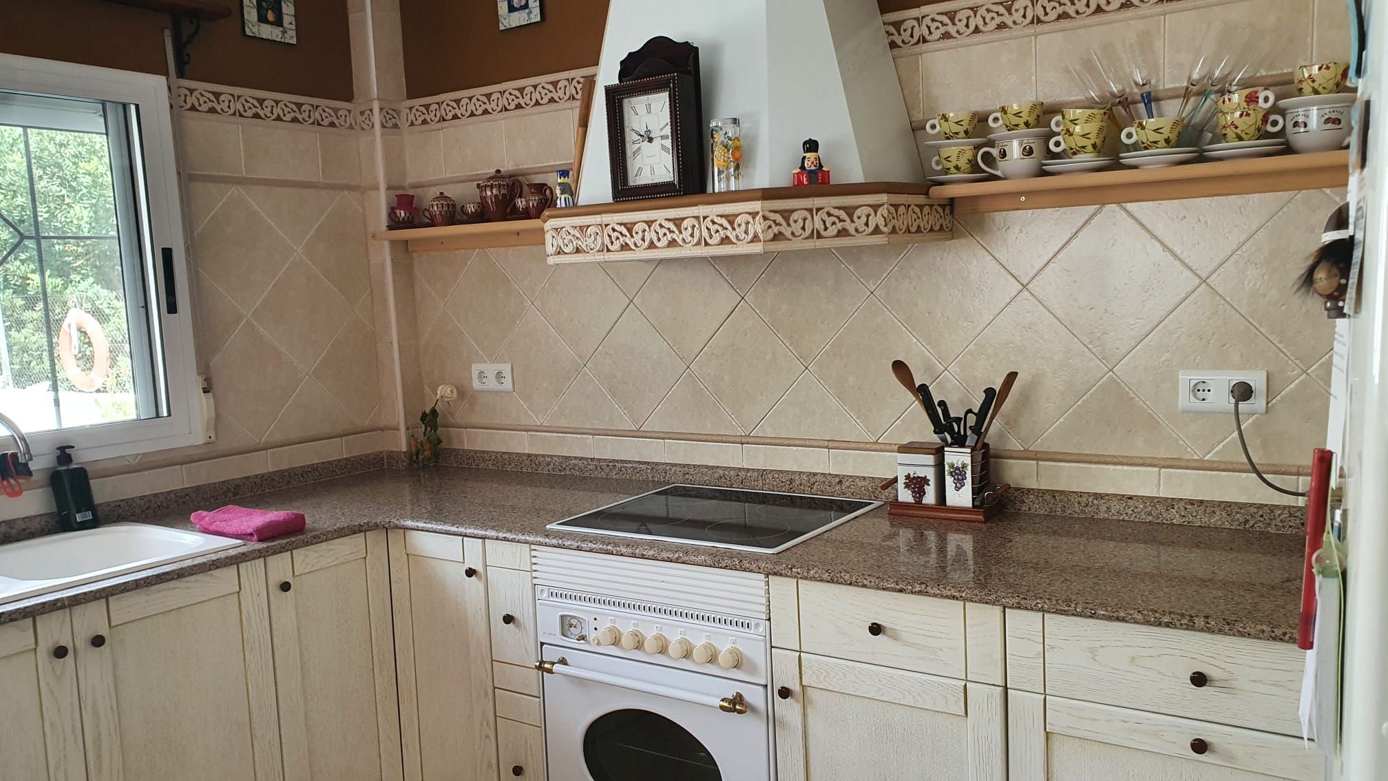 Kitchen of House or chalet for sale in Montroy  with Air Conditioner, Terrace and Storage room