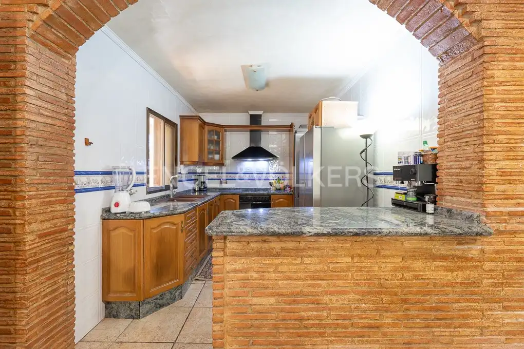 Cocina de Casa o chalet en venta en Sagunto / Sagunt con Aire acondicionado, Calefacción y Jardín privado