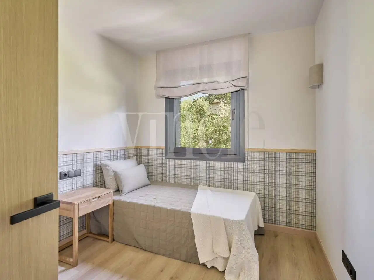Habitación de Casa adosada en venta en Bolvir con Jardín privado, Parquet y Piscina comunitaria