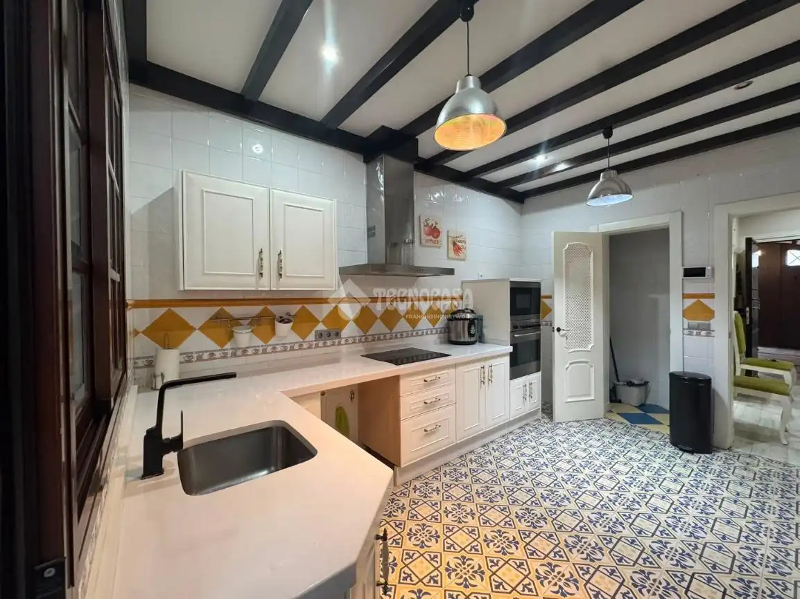 Casa adosada en venta en Calle Dr. Manuel E. Patarroyo, Osuna