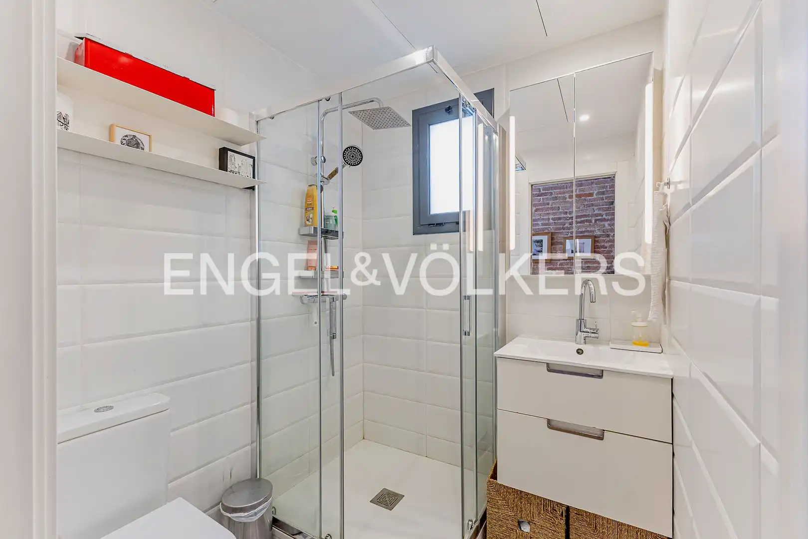 Baño de Ático en venta en Barcelona con Aire acondicionado, Calefacción y Parquet