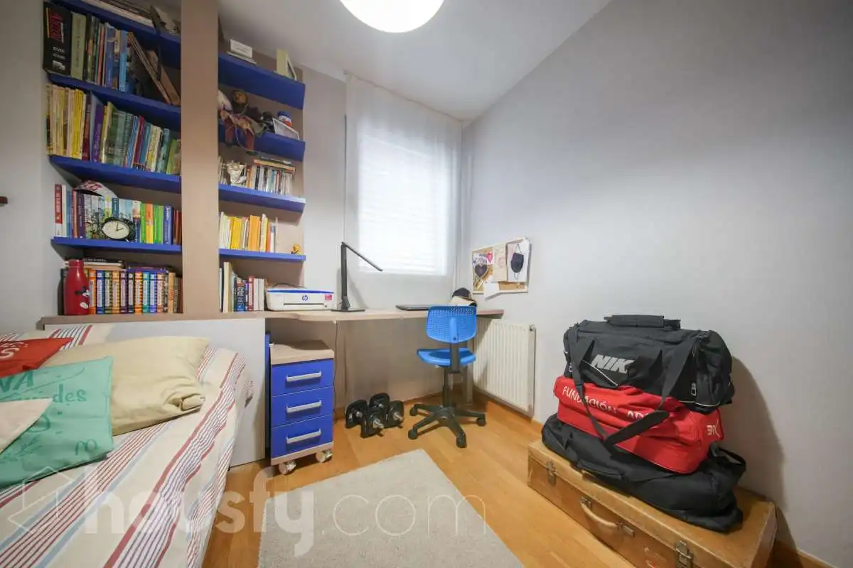 Flat with pool for sale in Cl. Castiello de Jaca ., imagen 16