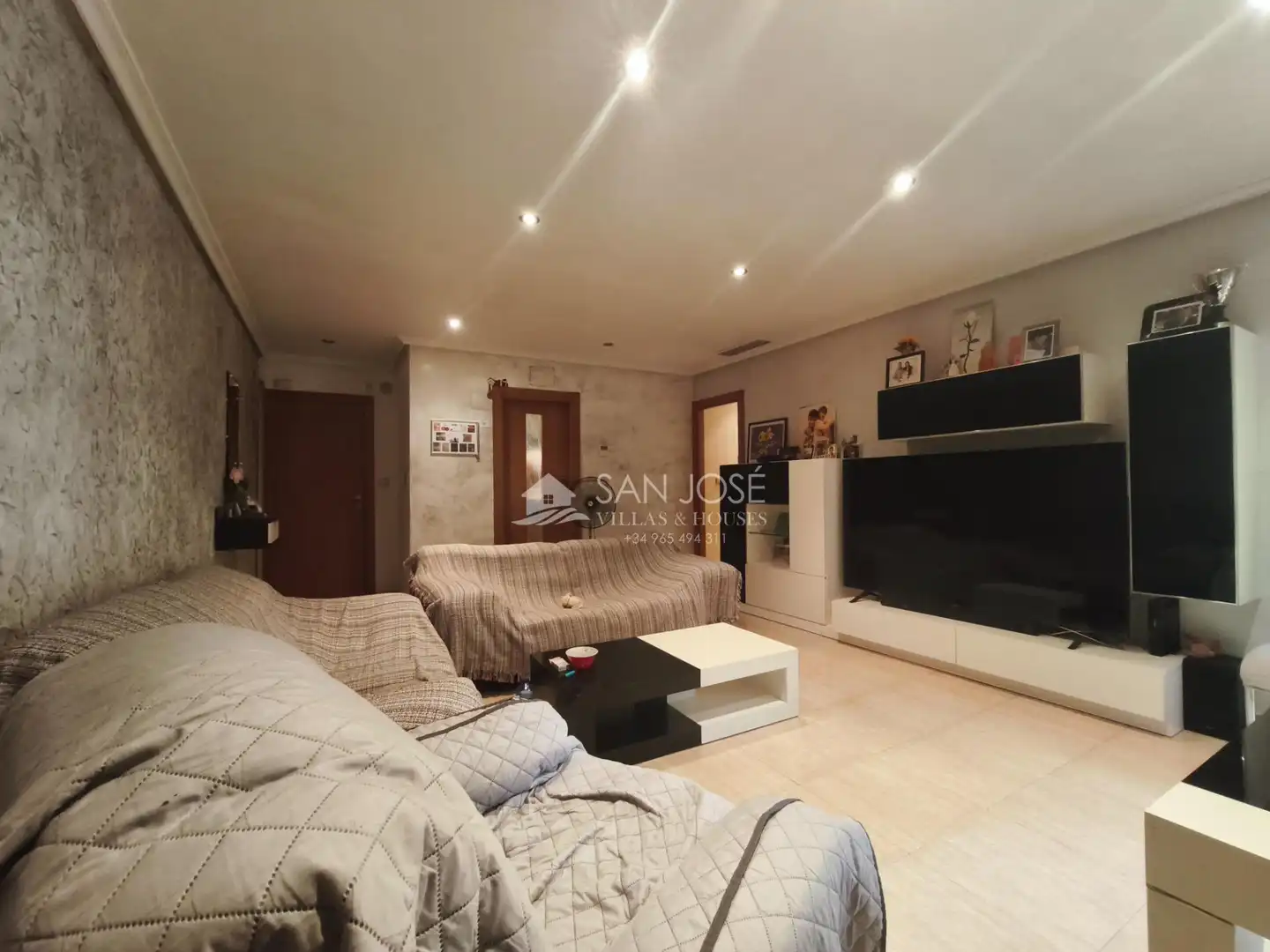 Flat for sale in Aspe  with Air Conditioner, Heating and Balcony