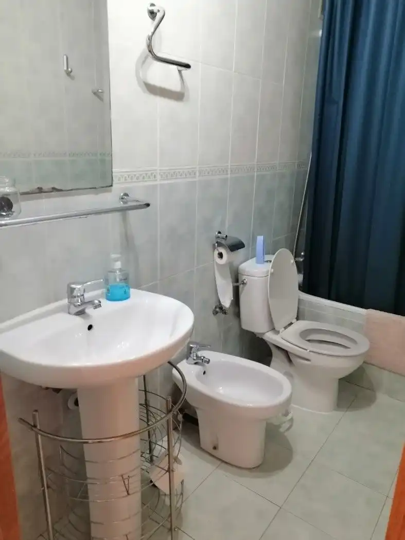 Bathroom of Apartments for rent in Burjassot  with Air Conditioner, Heating and Terrace