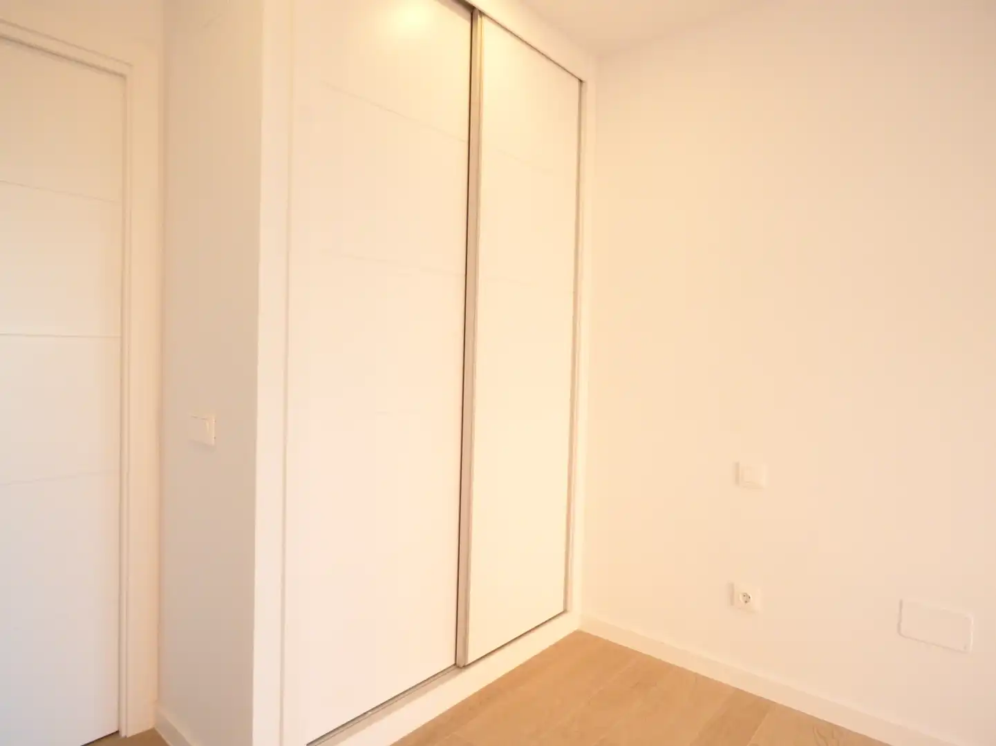 Bedroom of Flat for rent in Madrid  with Air Conditioner, Heating and Private garden