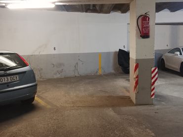 Individual en venta en Avinguda Alcalde Rovira Roure 22
