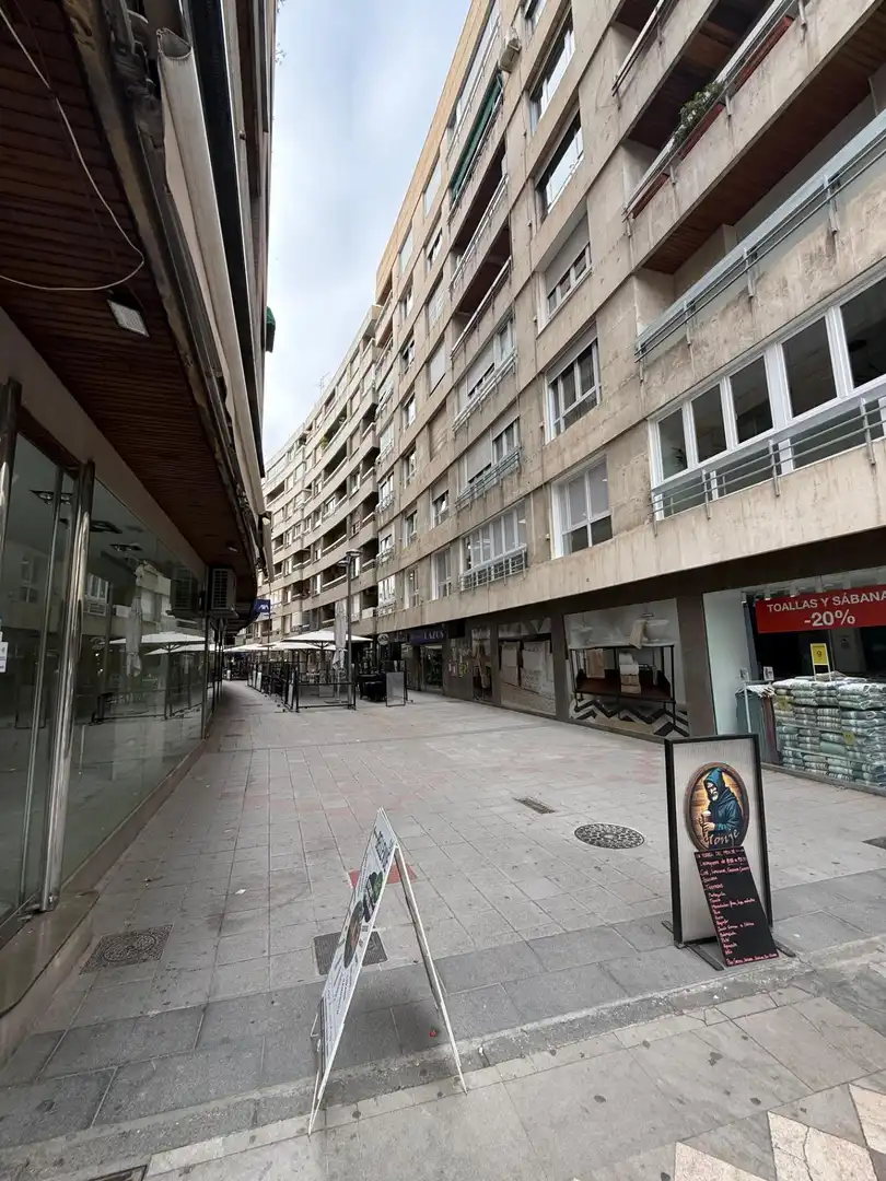 Business premises for transfer in Ronda, imagen 2