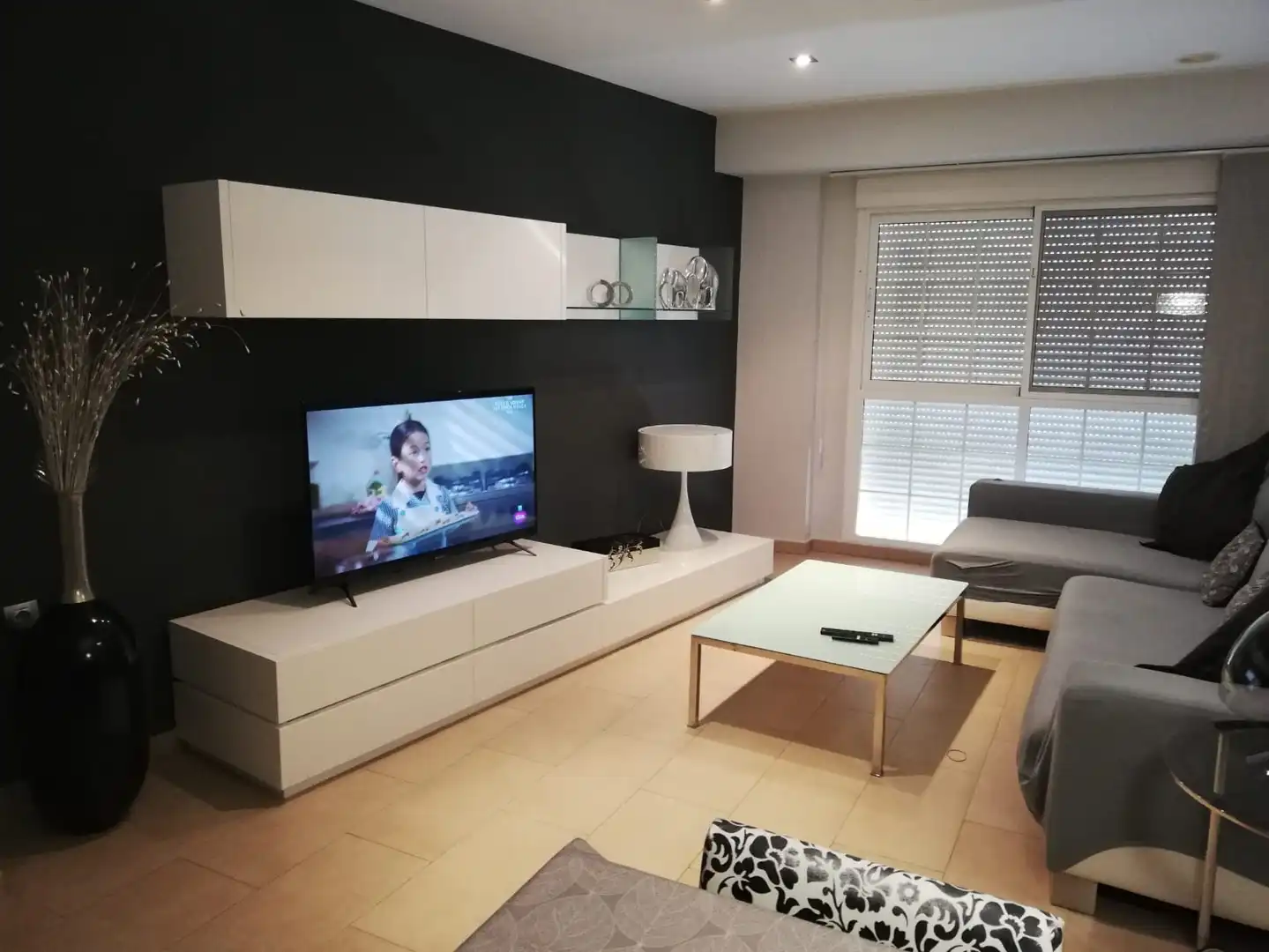 Sala d'estar de Apartament de lloguer en Orihuela amb Aire condicionat, Moblat i Forn