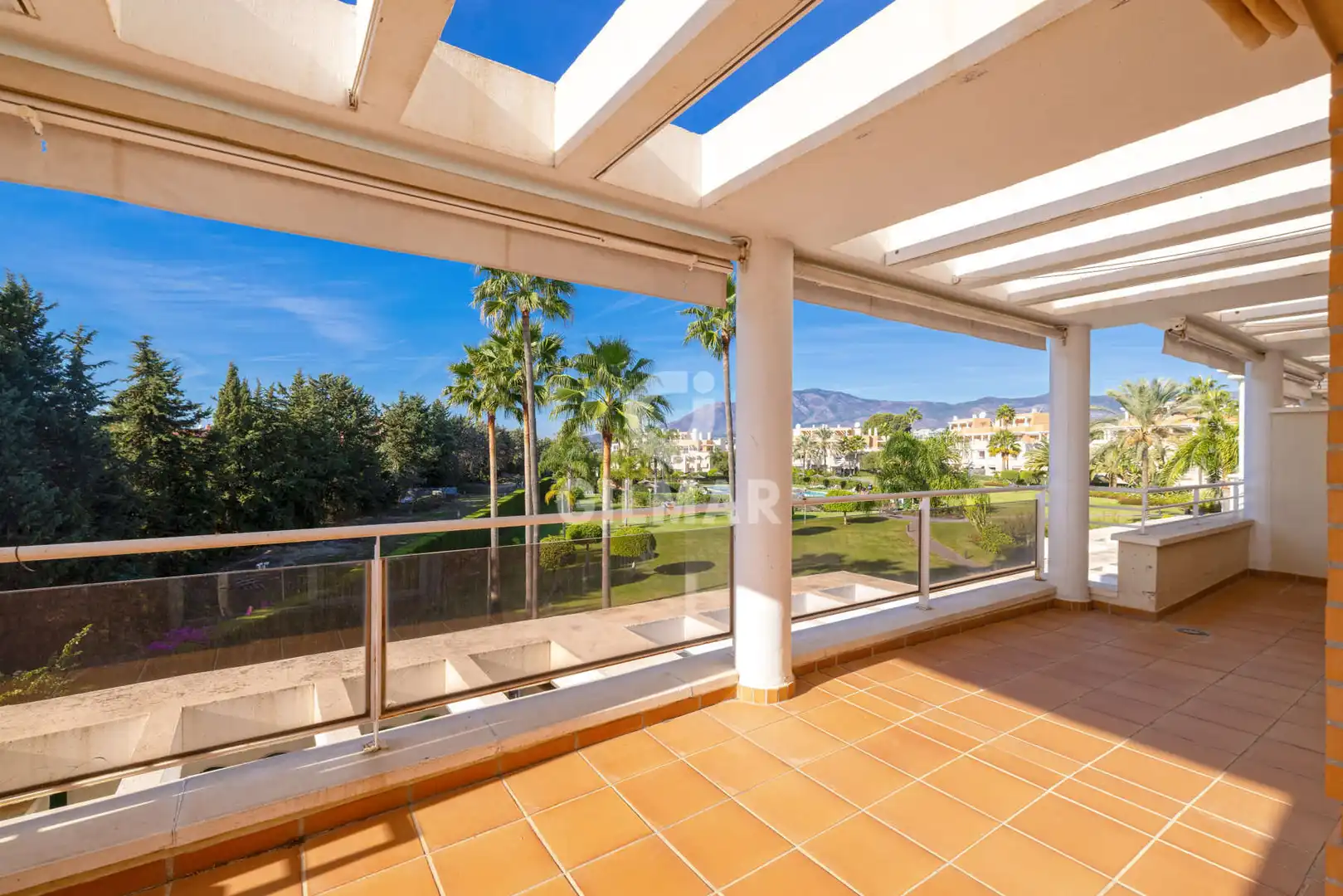 Jardín de Dúplex en venta en Estepona con Calefacción, Jardín privado y Piscina
