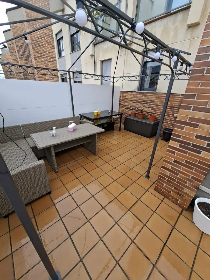 Terrassa de Casa adosada en venda en Ponferrada amb Terrassa, Piscina i Balcó