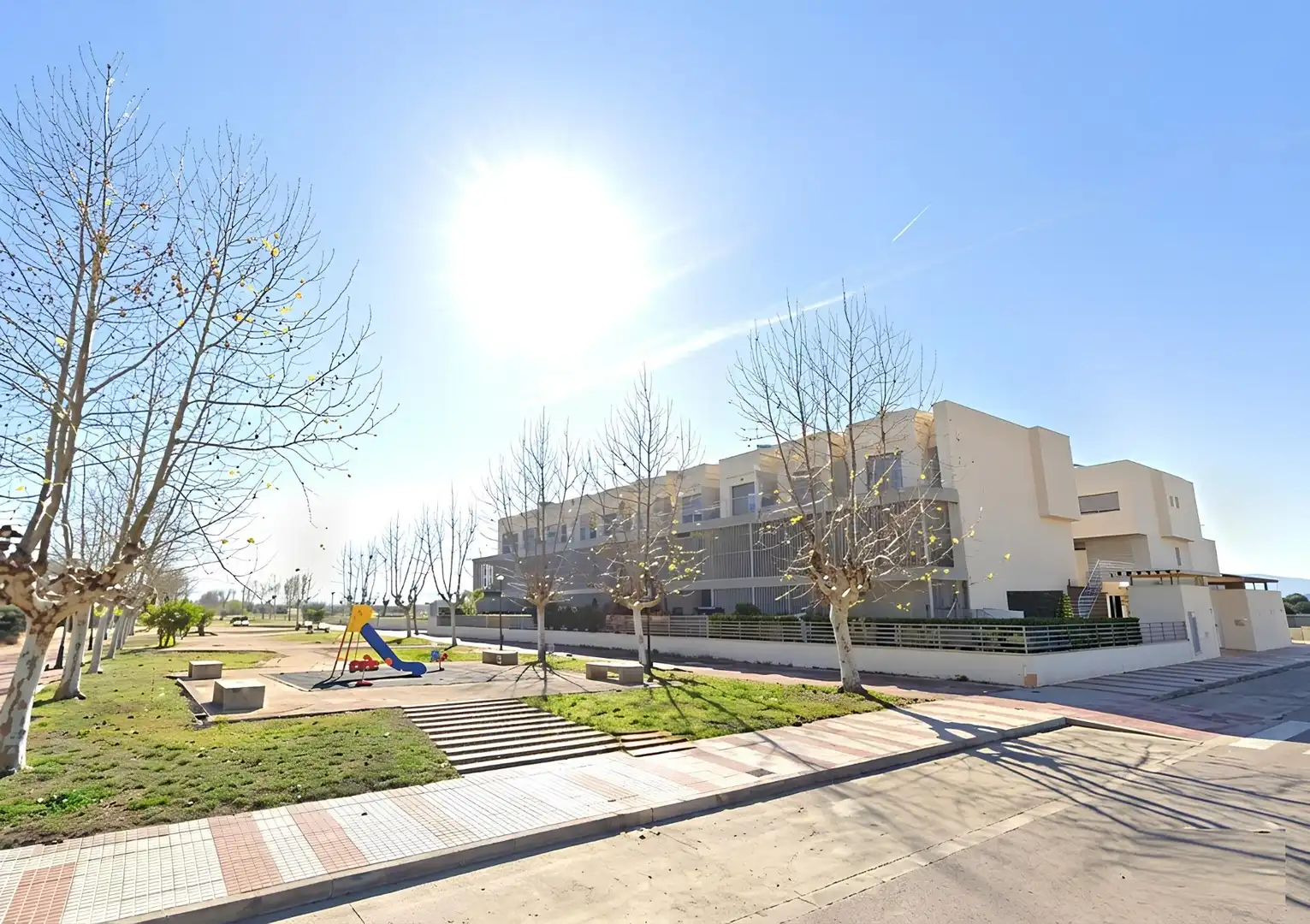 Vista exterior de Planta baixa en venda en Daimús amb Calefacció, Jardí privat i Terrassa