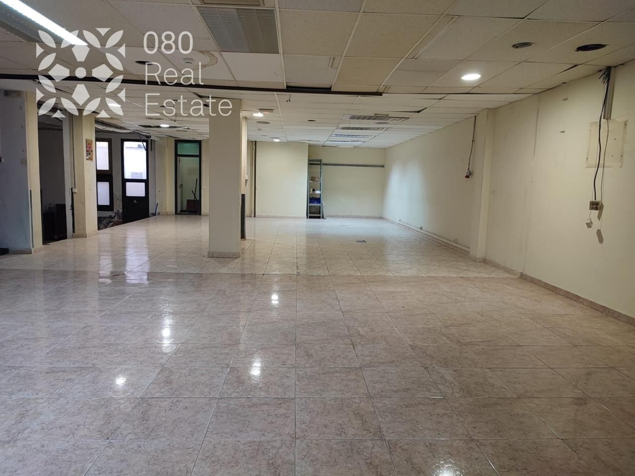 Premises for sale in Carrer d'Escornalbou, El Guinardó