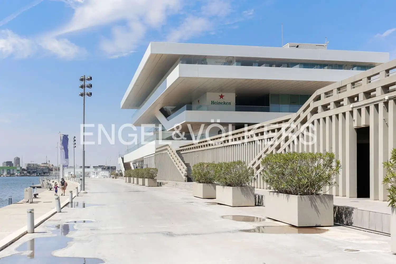 Außenansicht von Wohnung zur Miete in Valencia mit Klimaanlage, Heizung und Möbliert