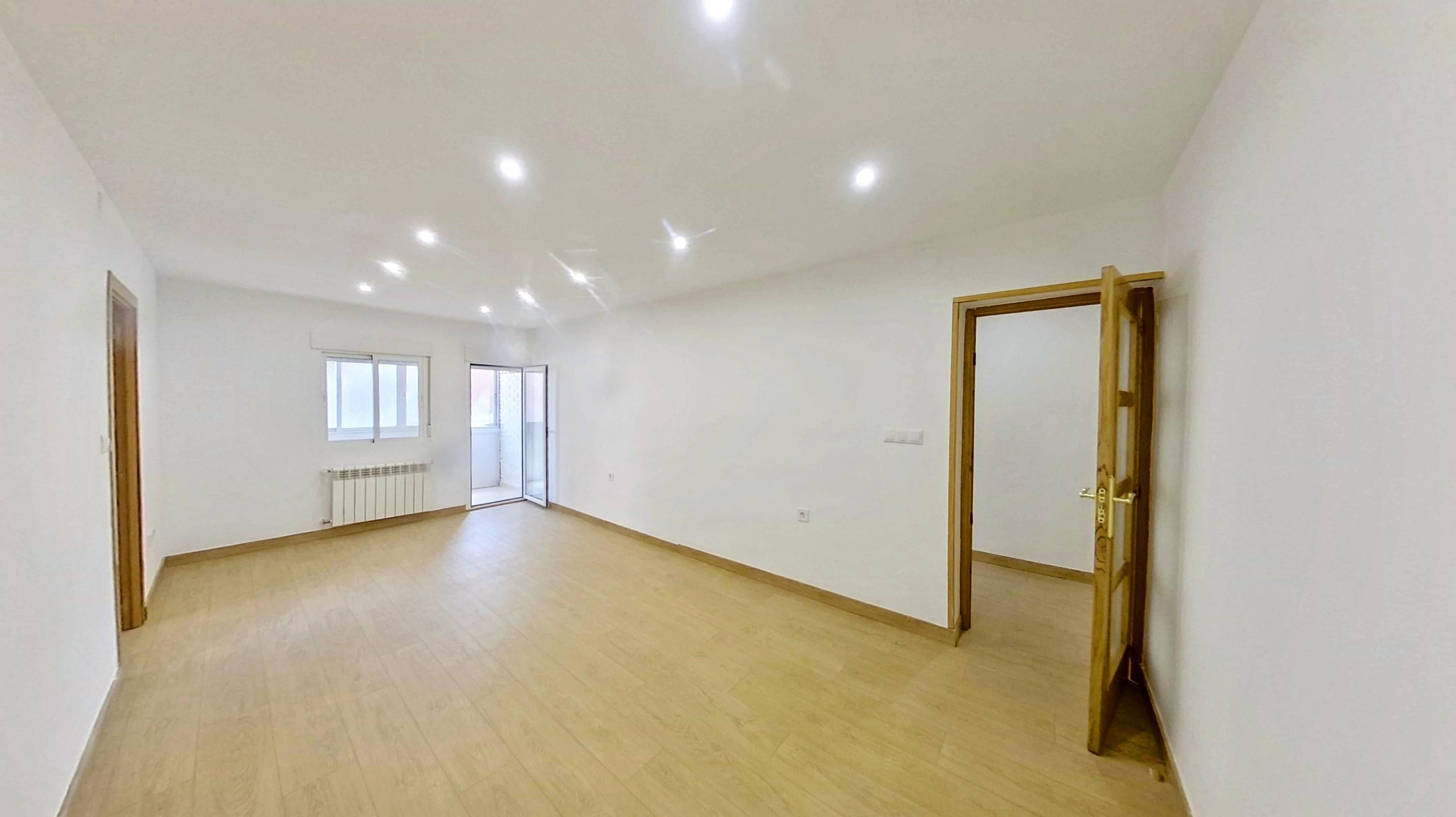 Flat to rent in Reyes Católicos