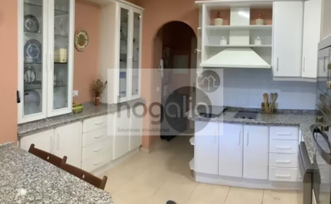 Kitchen of Flat to rent in  Sevilla Capital  with Air Conditioner, Terrace and Furnished