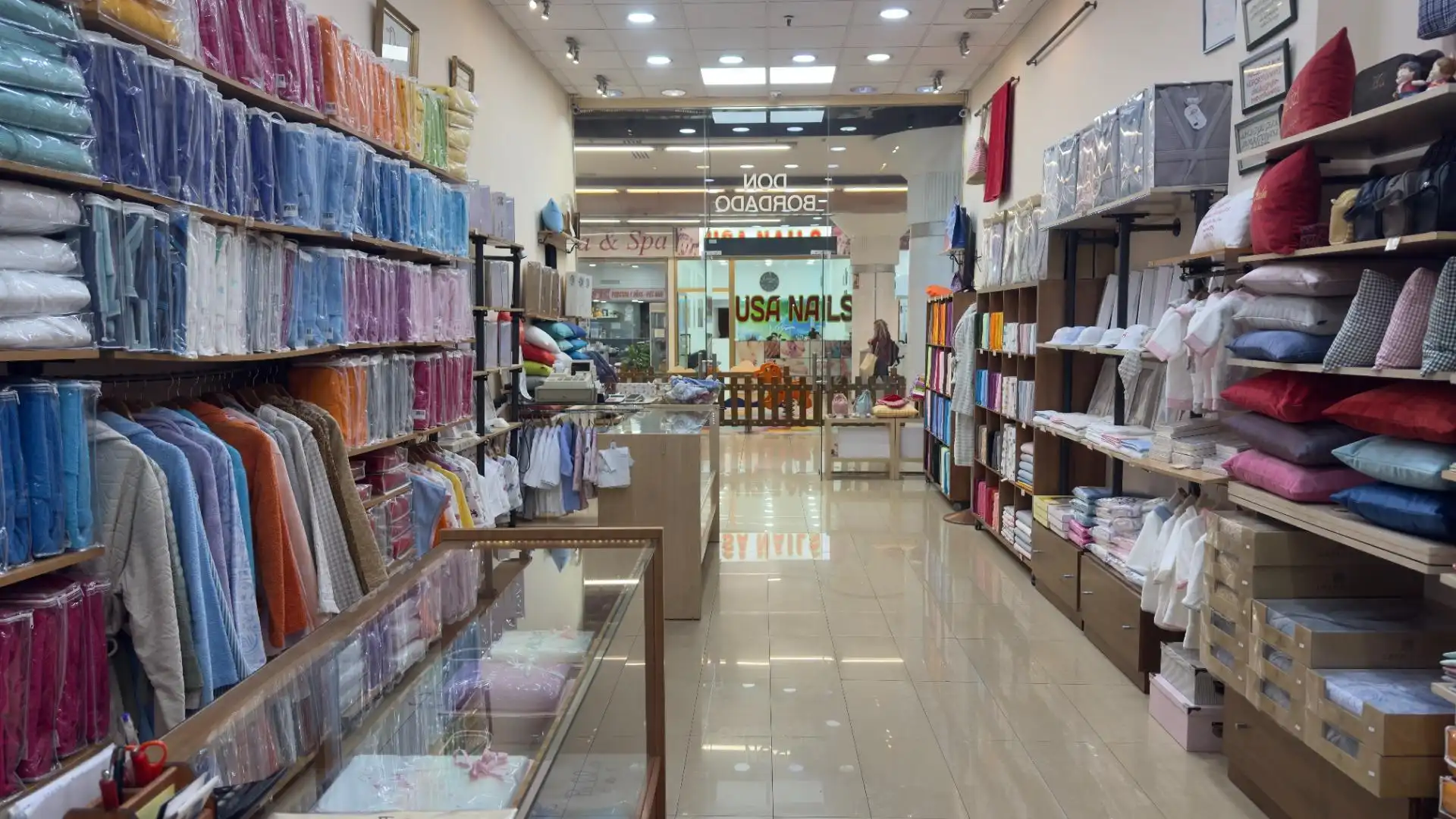 Local comercial en venda a Avenida de Pío XII, imagen 2