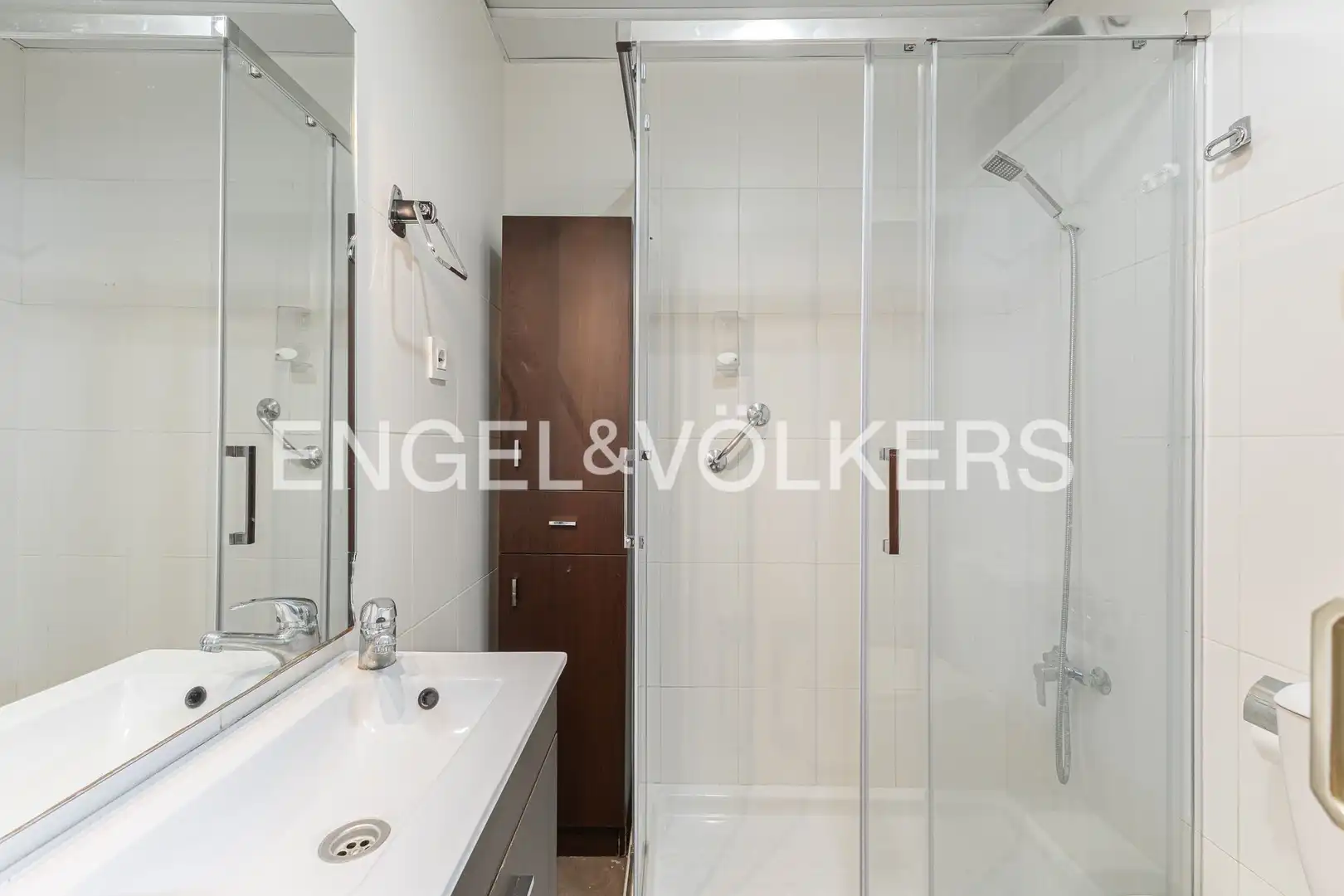 Baño de Piso en venta en Barcelona con Calefacción