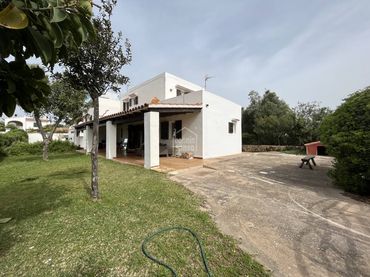 Chalet con jardín en venta en Cala en Blanes