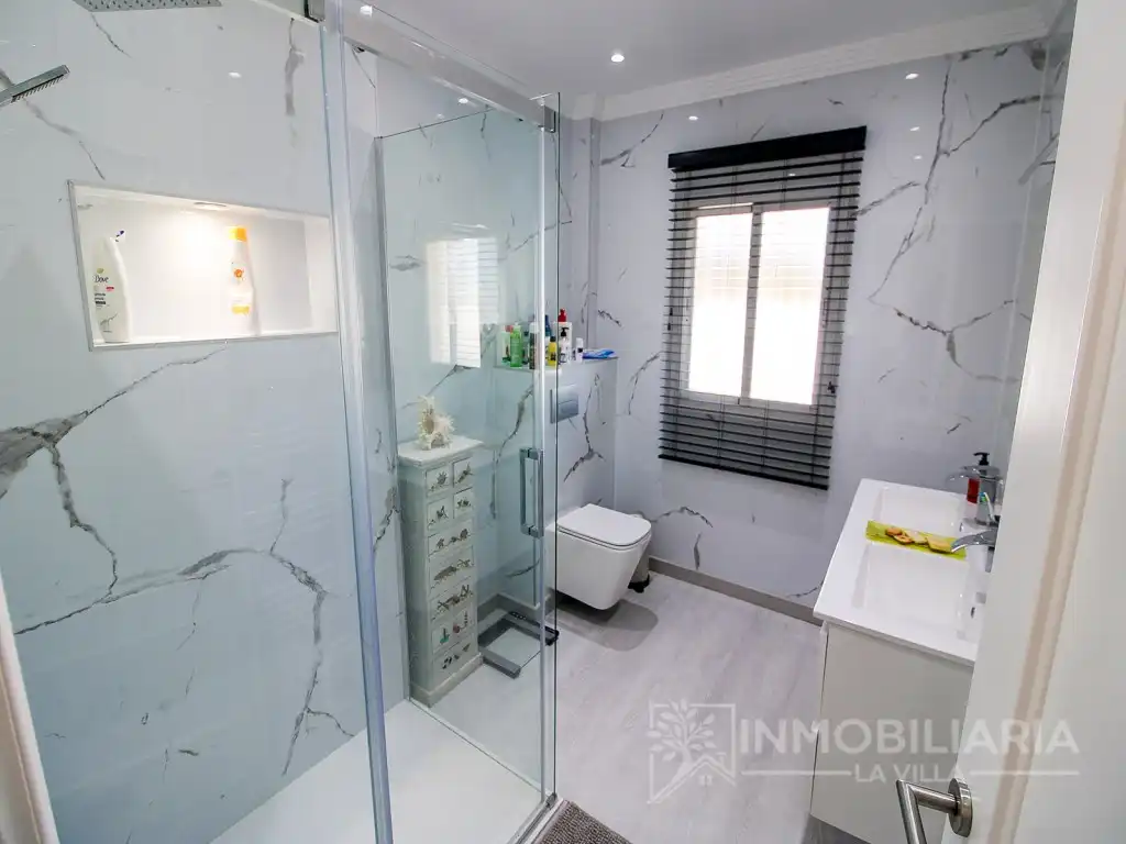 Bathroom of Country homes for sale in Coín  with Swimming Pool