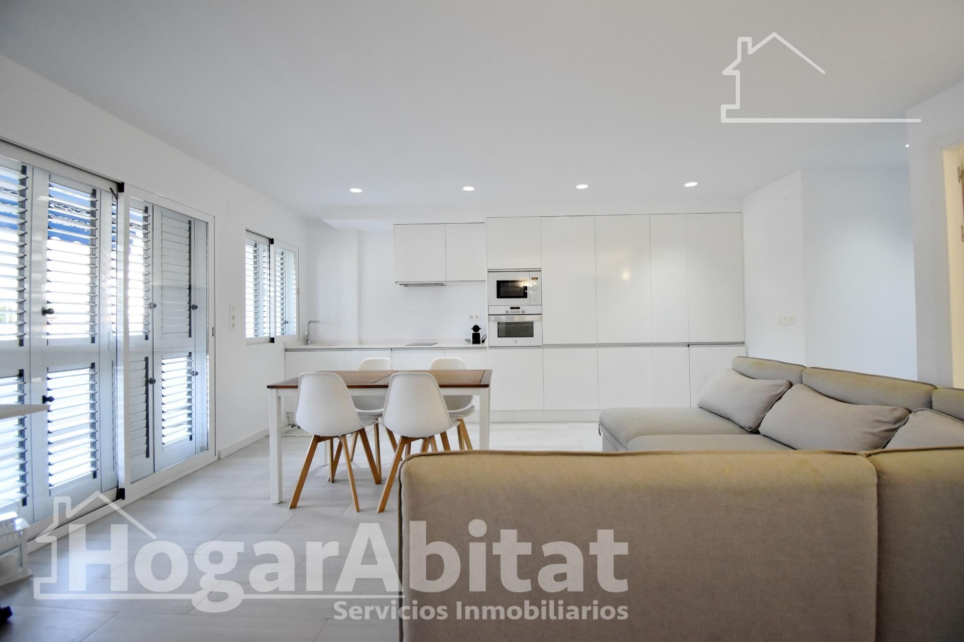Sala de estar de Piso en venta en Cullera con Jardín privado, Terraza y Amueblado
